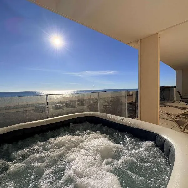 Valras-Loc Archipel Capri Jacuzzi with Sea View, hotel v destinaci Valras-Plage