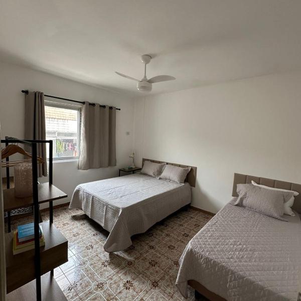 Refugio 304 - Bairro do Forte 150m da praia - Wi Fi - Garagem - 4 pessoas
