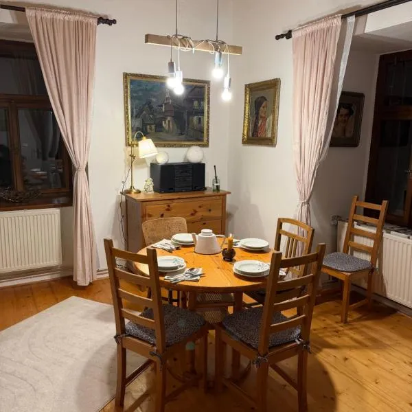 Romantický vejminek pod horami, hotel sa Kounov