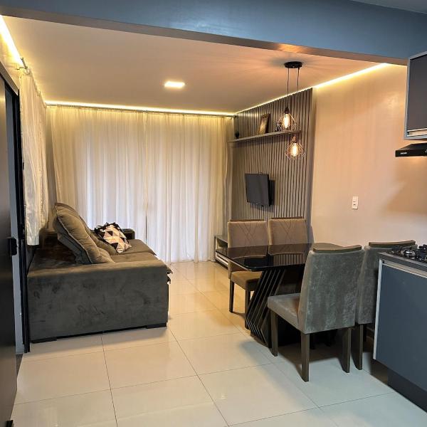 Casa confortável com churrasqueira e garagem