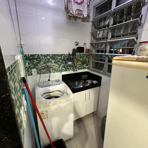 Apartamento compacto a cem metros da praia - Foto 3