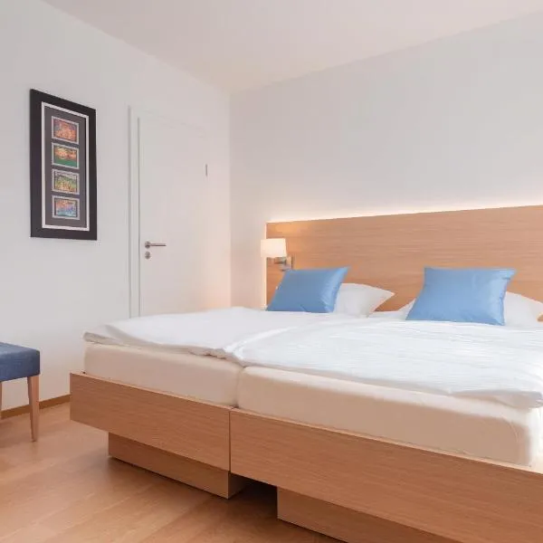 Hotel Gästehaus Hirsch, hotel v mestu Remseck am Neckar