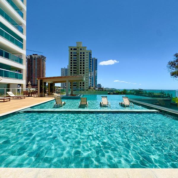 Apartamento em Condomínio Frente-Mar com Piscinas, Jacuzzi Aquecida, Sauna, Academia, Brinquedoteca, Churrasqueira na Sacada, Cozinha Completa e Lazer de Home Club - Foto 4