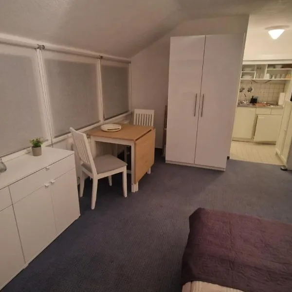 Gemütliche 1-Zimmer-Wohnung im Hildesheimer Wald, hotel en Diekholzen