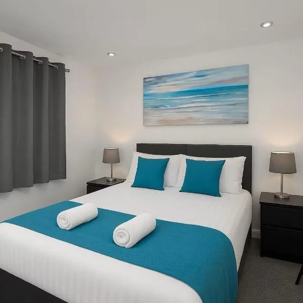 Stylish Cosy 2-Bed flat, fast Wi-Fi, Sky Sports, Sky Cinema & Netflix plus 2 free Parking bays, hotell sihtkohas Buckinghamshire