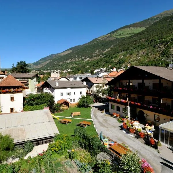 Landhotel Anna, viešbutis mieste Martelas