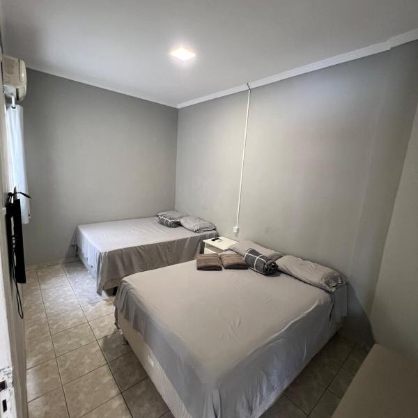 Apartamento moderno em ótima localização - Foto 2