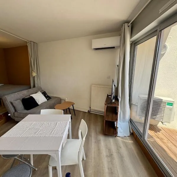 Appartement Océan - entrée autonome avec clim, Hotel in Mauguio