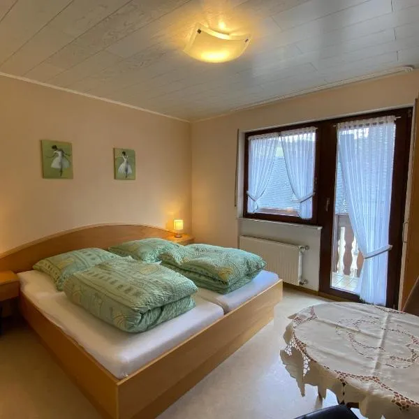 Gästehaus im Oberdorf、Erdenのホテル