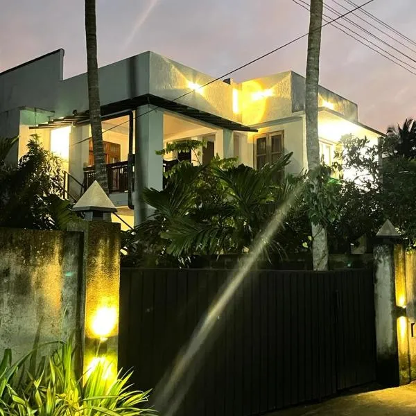 Green Sapphire Home Stay, hotel in Anuradhapura