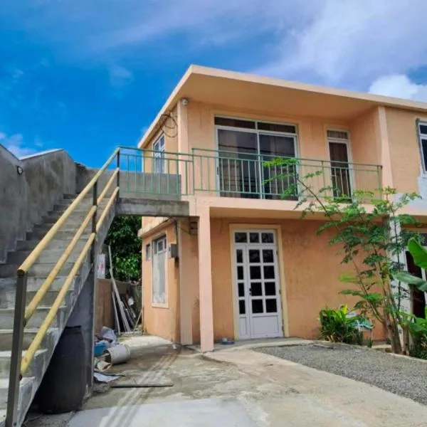 Desirella Villa APARTMENT, Hotel in Mahébourg
