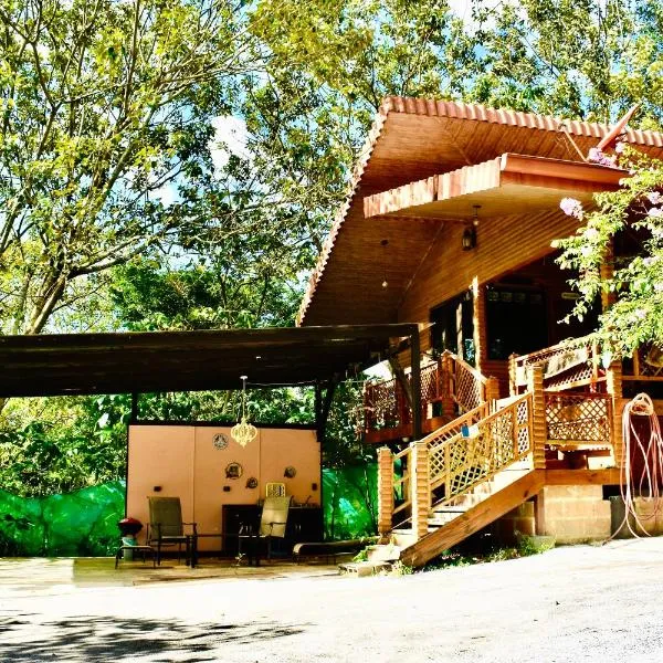 Cabaña Colibrí - Parking – hotel w mieście Sarchí