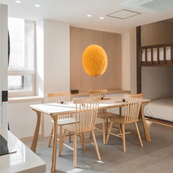 Haewolga - Sun Room, Hotel in Busan