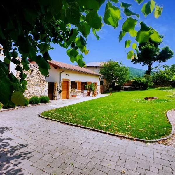 EVASION NATURE ET CONVIVIALITÉ, hotel en Sourcieux-les-Mines