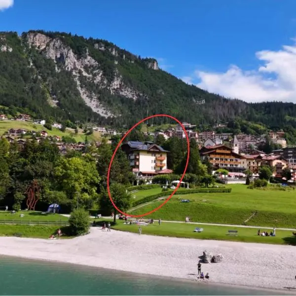 Lake&Nature Hotel Gloria, hotel en Molveno