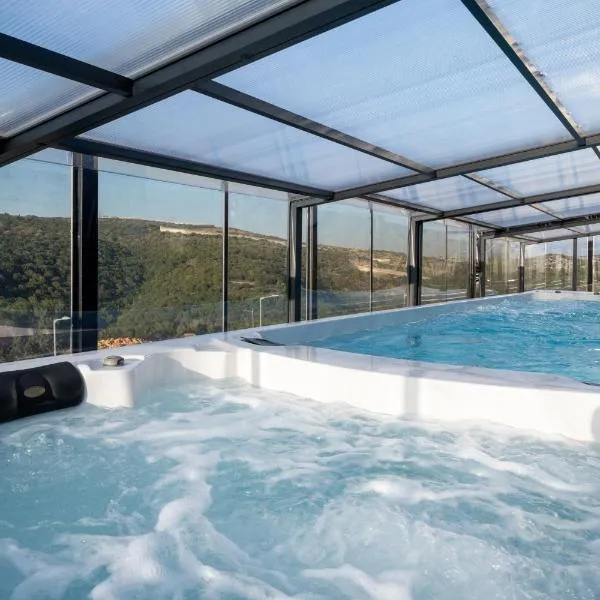 Naomi Boutique Suites، فندق في Netu'a