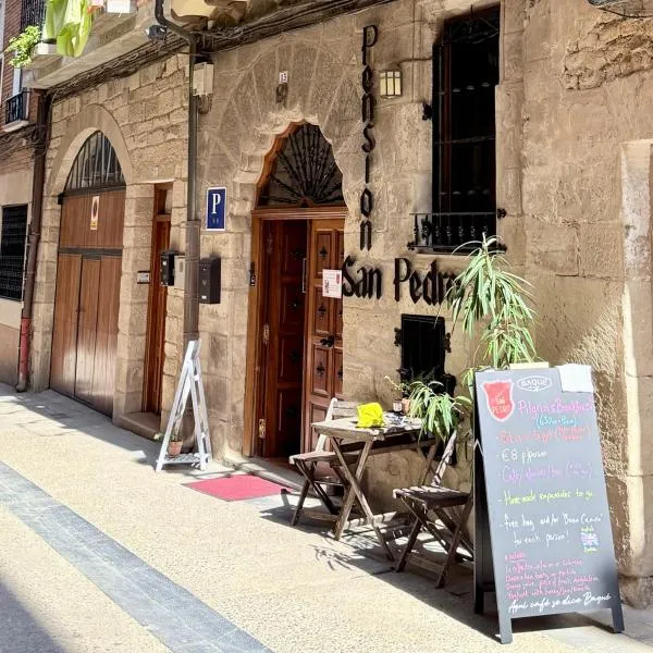 Pensión San Pedro, hotel en Viana