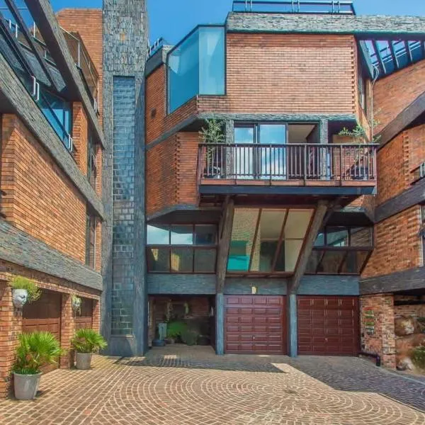 Manor on the Hill, מלון בקרוגרסדורפ