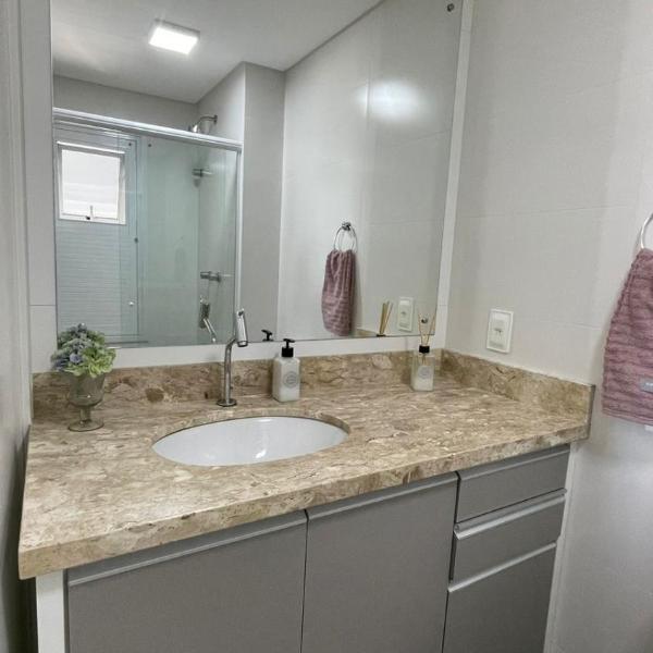 Apto aconchegante com self checking perto da Vila Germânica - Foto 3