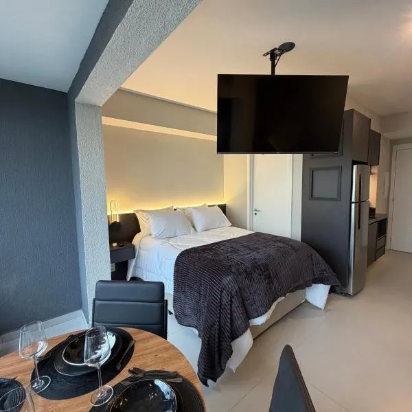 Studio 500 meters from the subway, Pool, Gym, Coworking, hotel di São Paulo