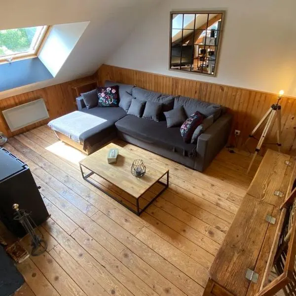 Loft des Cimes - Evasion en montagne avec local vélo privé, hotel em Cornimont