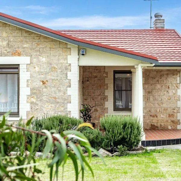 The Wharf House Goolwa, готель у місті Ґулуа