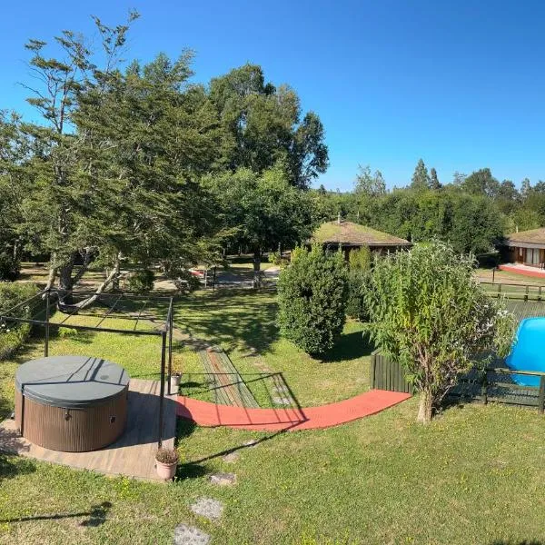 Complejo Cabañas Quilamalen, hotelli kohteessa Villarrica