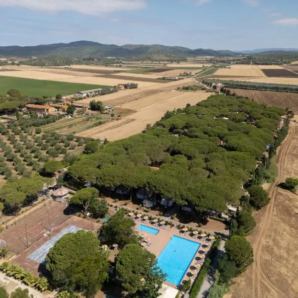 Camping Costa d'Argento Village Club - Maeva Vacansoleil, hotel in Nunziatella