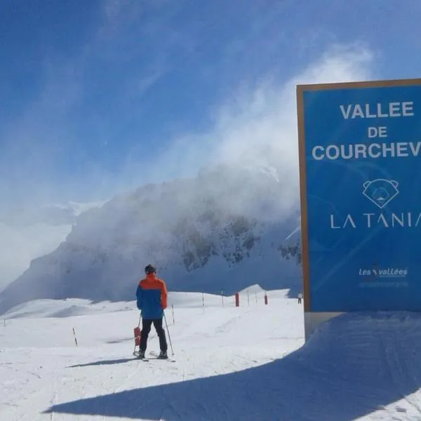Résidence Saboïa A Courchevel skis aux pieds, hotel a Courchevel