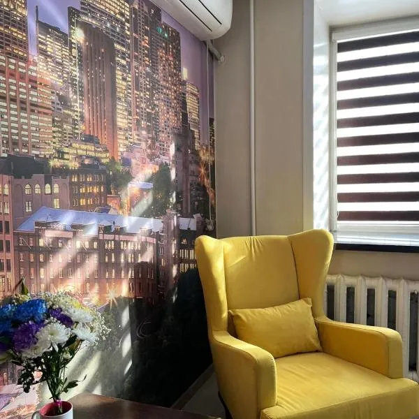 Уютная студия для гостей г Караганда، فندق في كاراغاندي