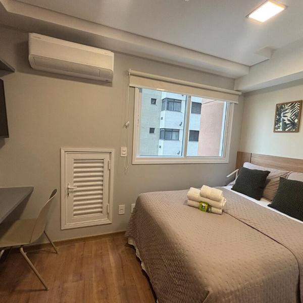 Studio confortável e novo próximo ao Allianz - piscina e coworking