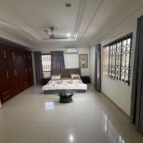 Lebon Paradise, hotel in Accra