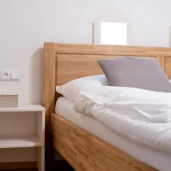 Ubytování U Mecha, Hotel in Bečice