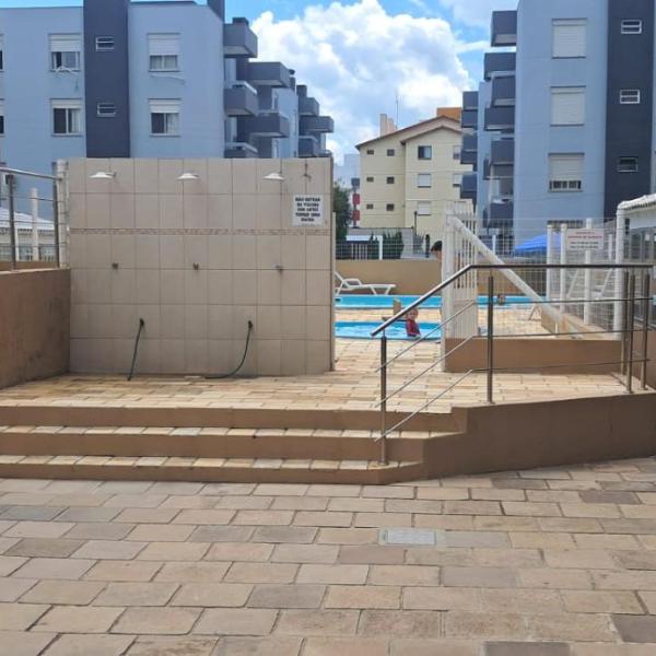 Apartamento com piscina, apenas 200 metros do mar - Foto 4