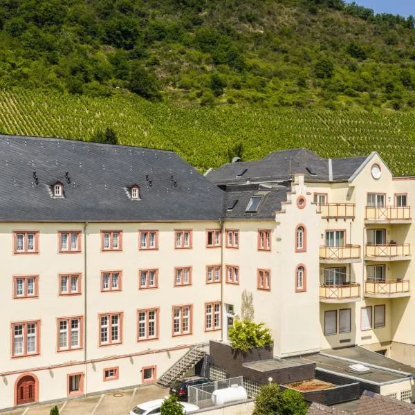 佩特里城堡酒店，特賴斯卡爾登的飯店