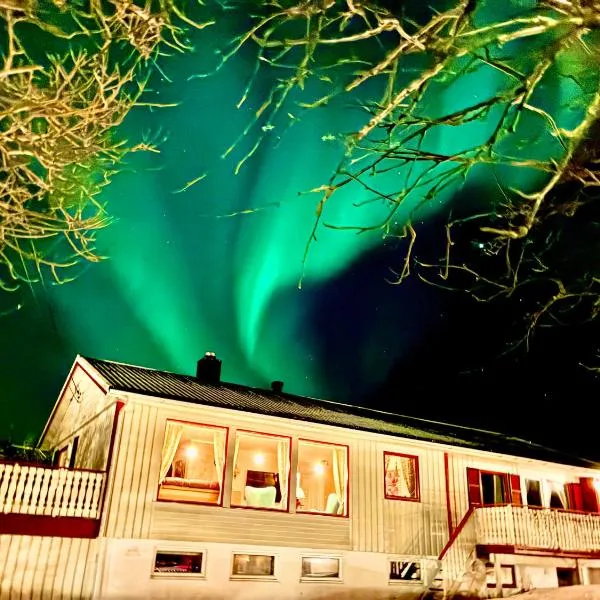 House by the sea, Ballstad Lofoten, hotel en Ballstad