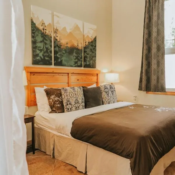 Cobble Wood and Bird Sanctuary Guest Houses، فندق في توفينو