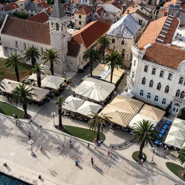 Villa Fontana, hotell Trogiris