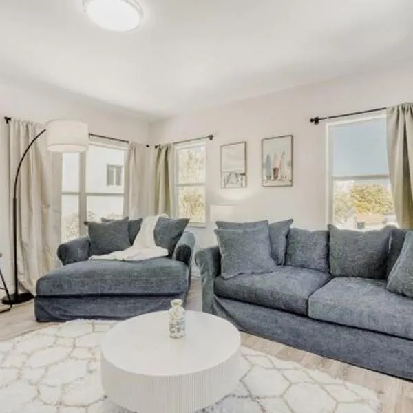 Lauderdale Breeze Villas - Coastal 2 Bedroom, hotel i Fort Lauderdale