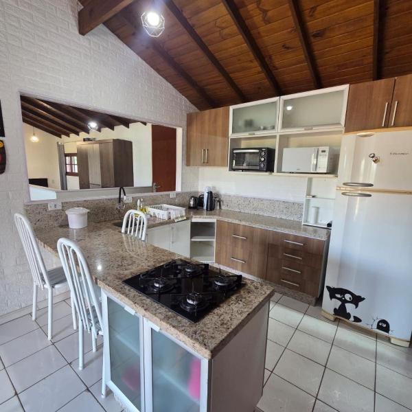 House with Pool in Ribeirão da Ilha -13 People - Foto 5