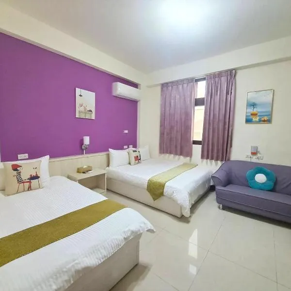 小蘋果民宿, hotel di Jinning