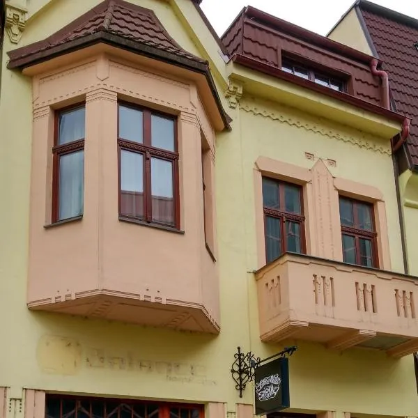 Apartment Downtown, hotel in Gbelany