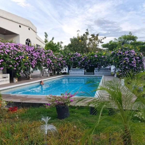 Casa Barcelona, hotel en Honda