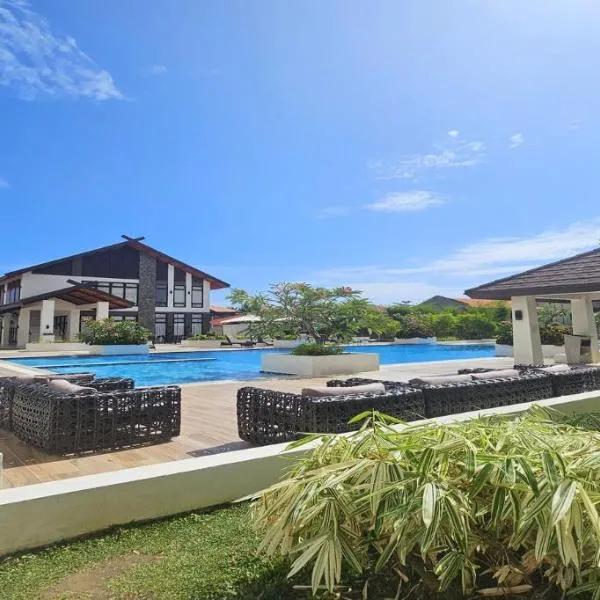 Ubec Vacation Home - Royal Oceancrest Mactan Cebu Condominium, hotel u Cebu Cityiju