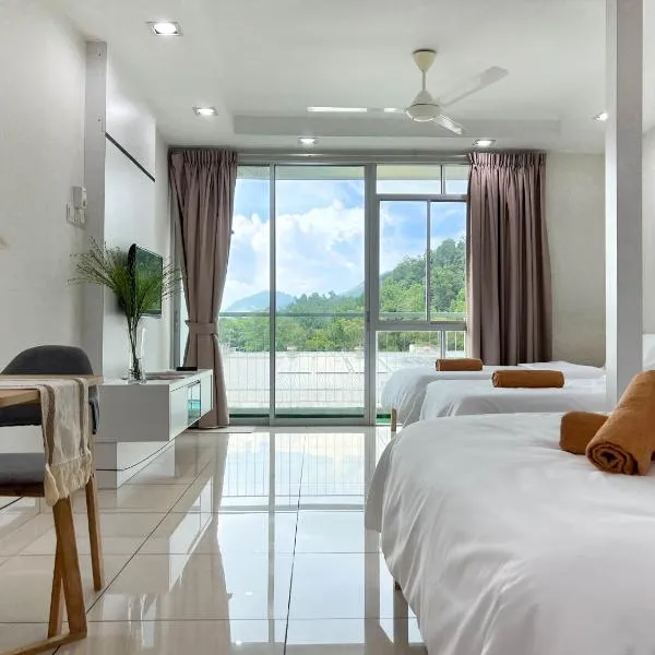 Modern Muji Studio Condo with Swimming Pool, Free Netflix WiFi near Lake Garden Zoo, hotel a Taiping