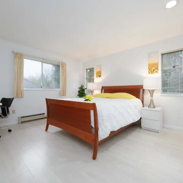 밴쿠버에 위치한 호텔 Private Room with Full Amenities in Cozy House