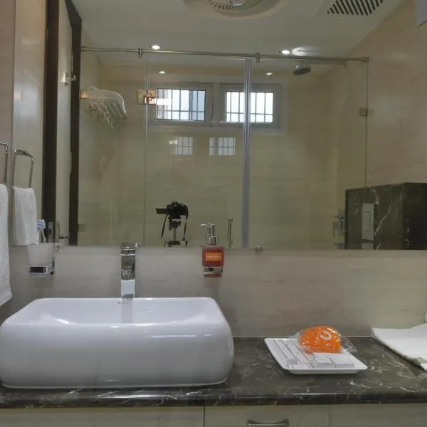 뉴델리에 위치한 호텔 Hotel Tara Palace Redfort