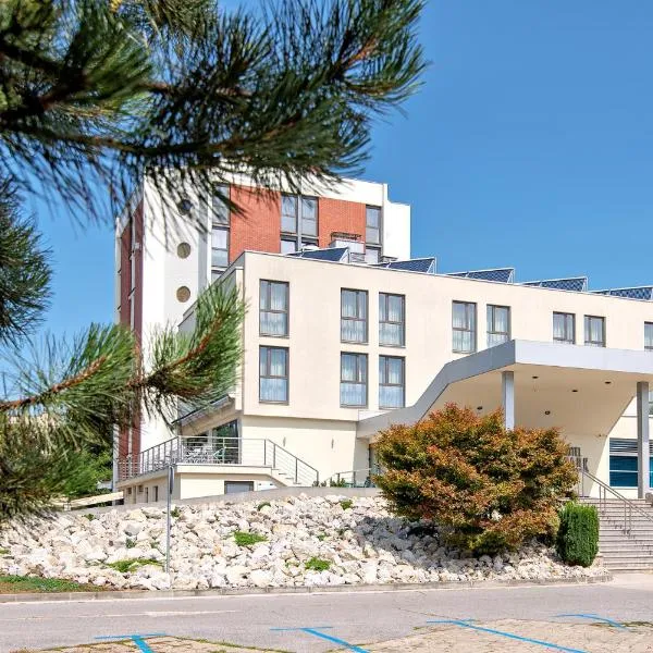 Hotel Park, отель в городе Чаковец