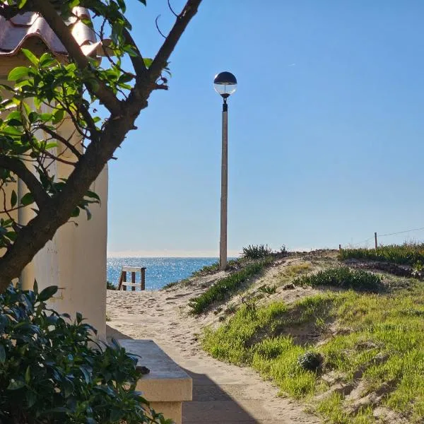 Blife Josya private apartment at Faro beach, Hotel in Faro
