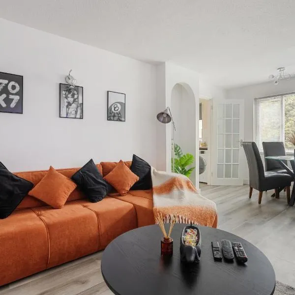 Modern 2BR Flat, 20 mins train to Central London โรงแรมในElmers End